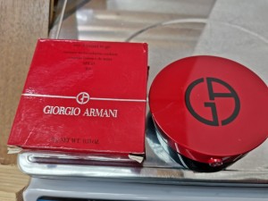 Giorgio Armani 氣墊粉底